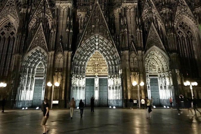 Cologne Haunted Quest: The Witch Self-Guided Tour - Central Station is convenient but not spooky