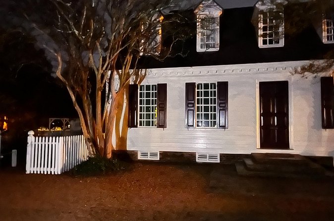Colonial Williamsburg Ghost Stories and Walking Tour - What this tour does not include