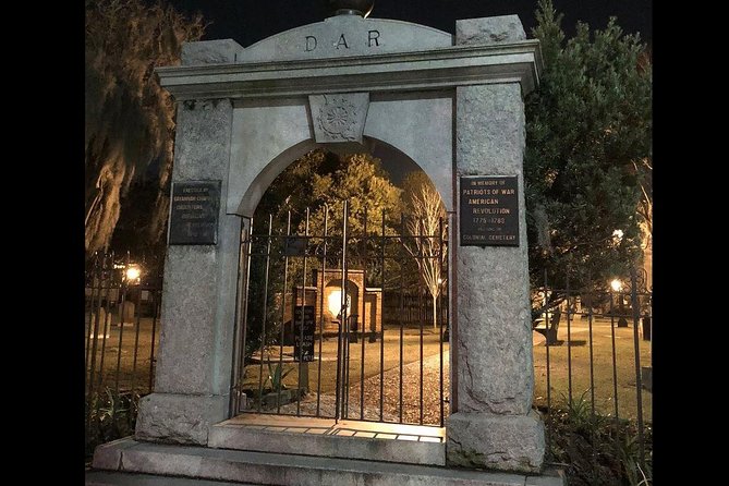 Creepy Crawl Night-Time Haunted Pub Walking Tour of Savannah's Historic District - Where the tour ends and what to do next