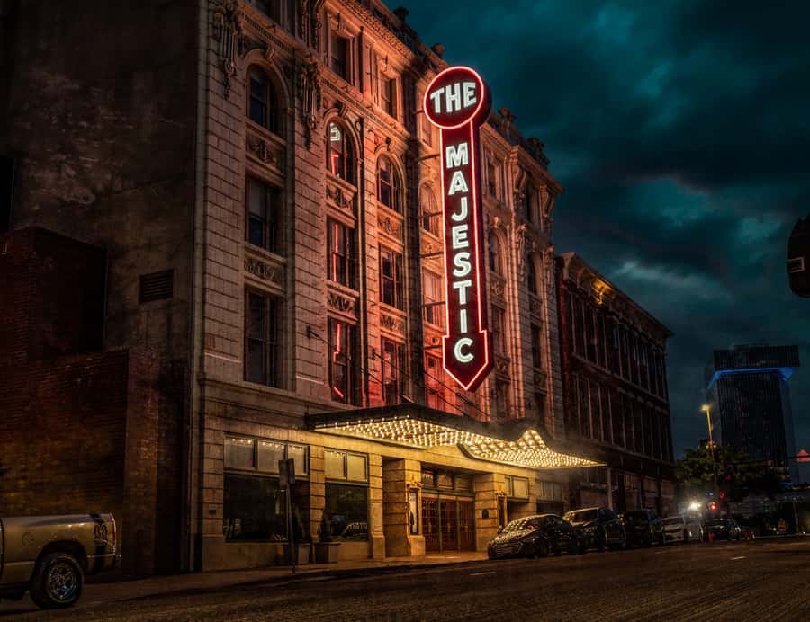Dallas: Historic West End Ghost Walking Tour - Final call: book it for stories, not proof