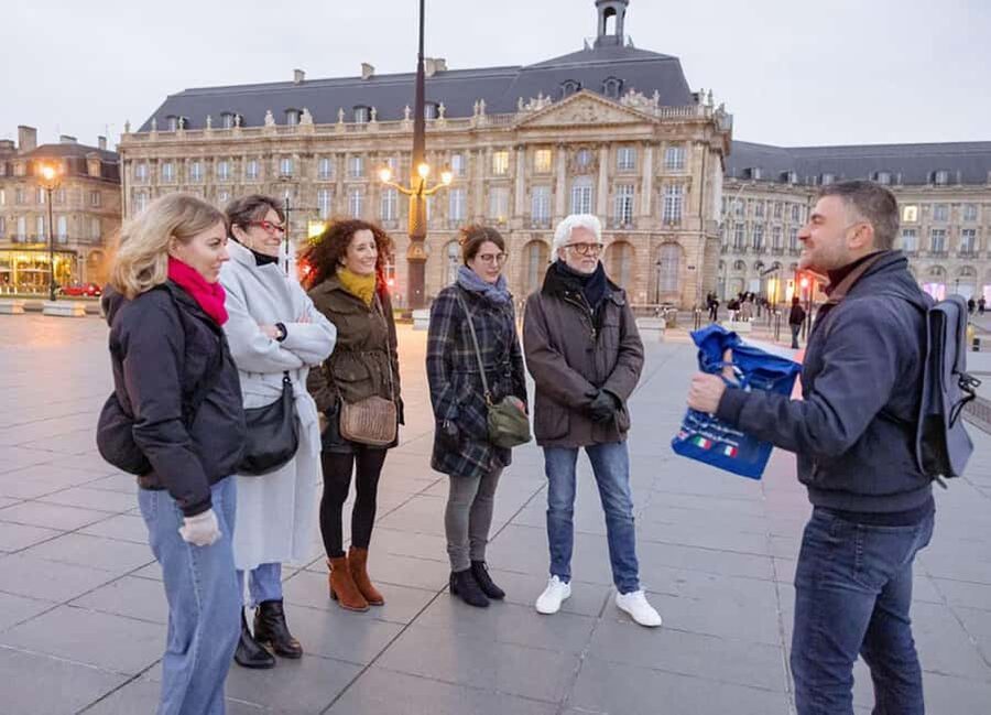 Dark Bordeaux: Ghosts, True Crimes, Eternal haunting Tales - Place Fernand Laffargue and the city’s local legends