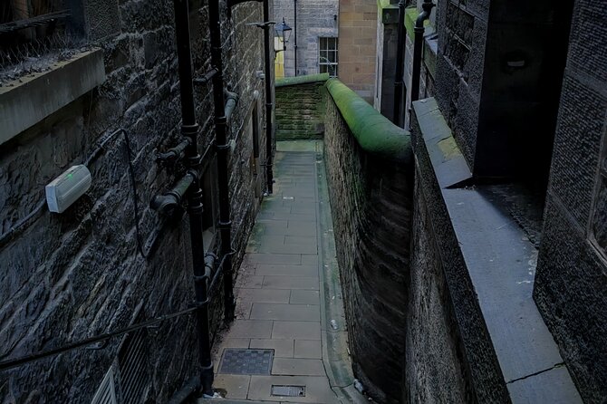 Dark History and Ghost Tour of Edinburgh - How the price compares with the experience
