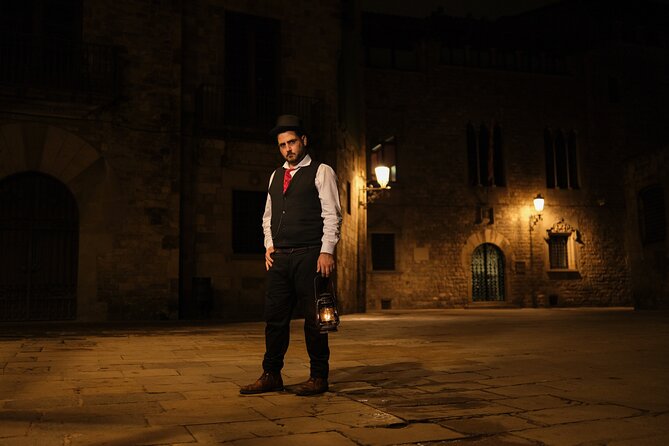 Dark History and Legends Night Walk of Gothic Quarter - What this Gothic Quarter night walk is really about