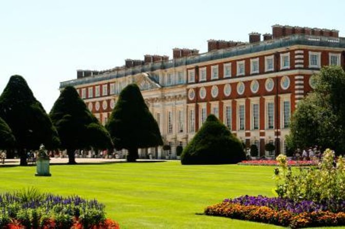 Dark History of the Tudors: Private Tour of Hampton Court Palace - Key points to know before booking