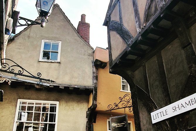 Dark Tales of York. Private ghost tours. - Whip-Ma-Whop-Ma-Gate, York’s shortest street
