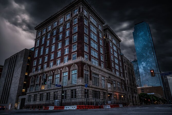 Deadly Dallas Ghost Tours: Blood, Bones, and Burials - The museum stop and Dallas executions