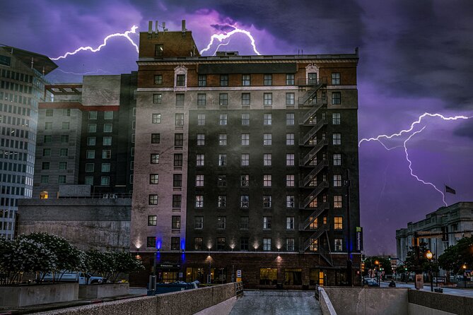 Deadly Dallas Ghost Tours: Blood, Bones, and Burials - The Dallas County Courthouse and its grim reputation