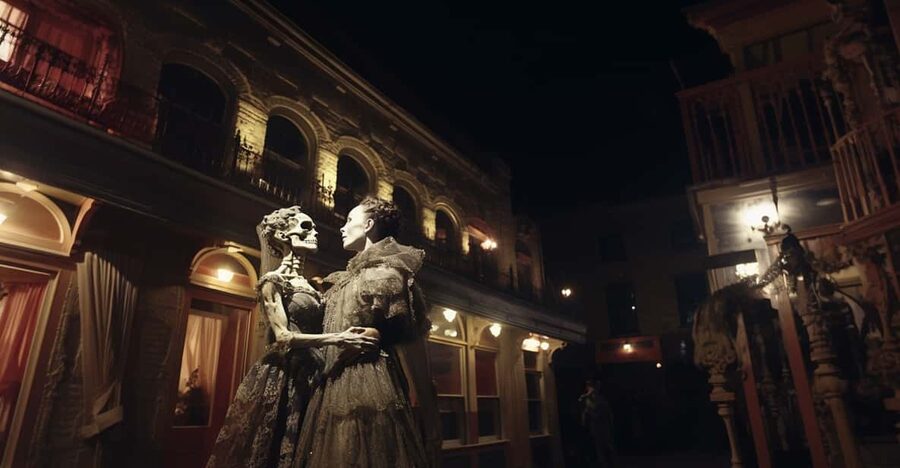 Deadwood Ghost Tours: Ghosts & Graves of Gunslingers' Gulch - Key points about Deadwood Ghosts