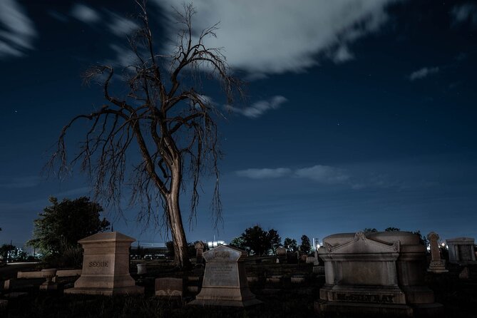 Denver: Spirits & Spirits Haunted Pub Crawl - Mansion Stories Along Millionaire’s Row
