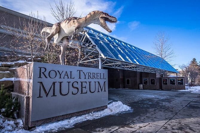 Dinosaurs, Canyons & Ghost Towns: Ultimate Drumheller Day Tour - Small-group guiding and pickup details