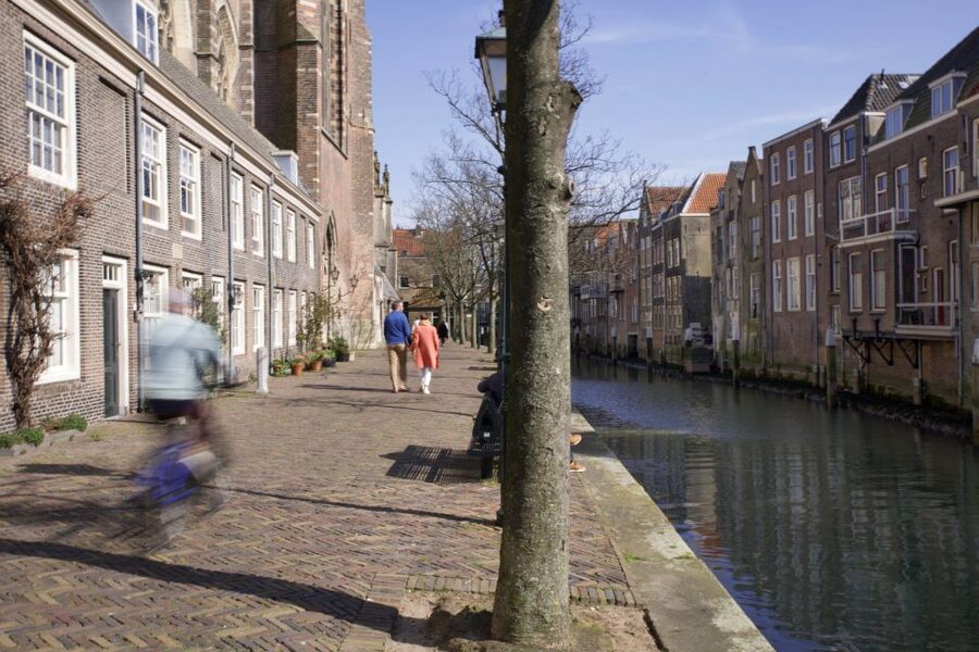 Dordrecht: Dark History Tour - Starting at Voorstraat 276