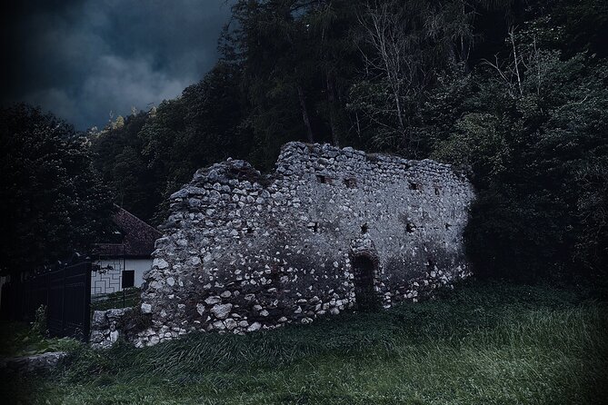 Dracula’s Tour – Vampires, Ghosts and Haunted Places in Bran - The haunted barn and the former hospital