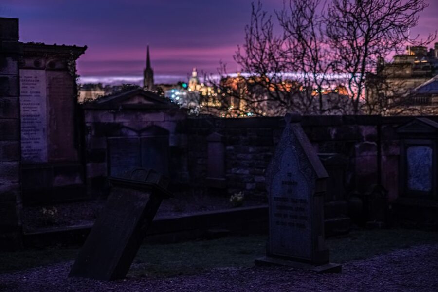 Edinburgh: Dark Secrets of the Old Town Ghost Walking Tour - Winding lanes and old houses in the city center