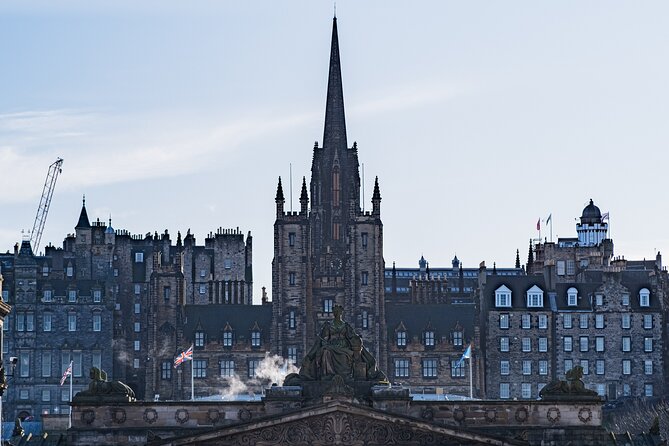Edinburgh Ghost Tour: Mysteries, Legends and Murders - Old Calton Cemetery after sunset