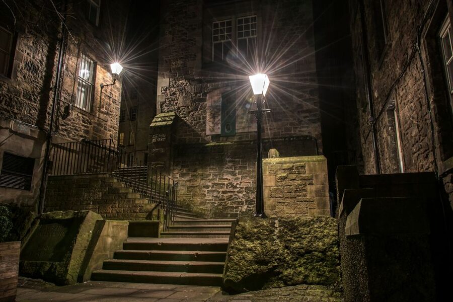 Edinburgh: Guided Ghost Walking Tour - Key points at a glance