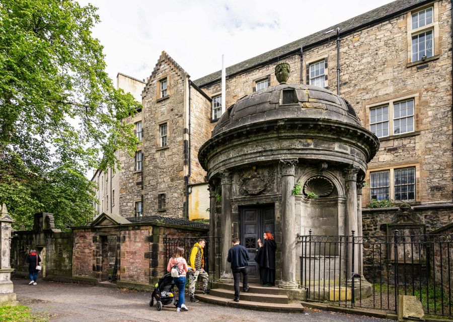 Edinburgh: Haunted Underground Vaults and Graveyard Tour - Below South Bridge in the underground vaults