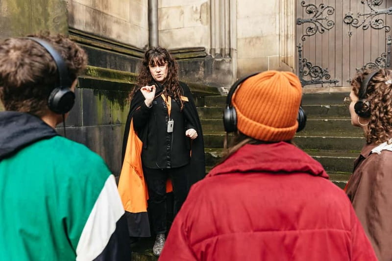 Edinburgh: Underground Vaults Evening Ghost Tour with Whisky - The guides are the real variable