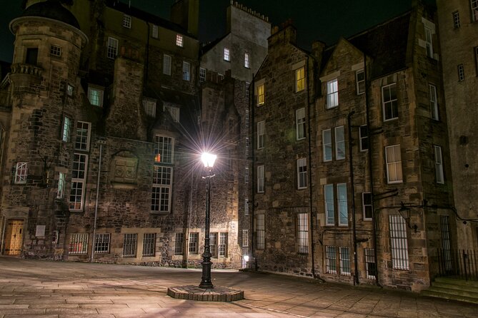 Edinburgh: Witches & Haunted History Walking Tour - Grassmarket, executions, and Half-Hangit Maggie