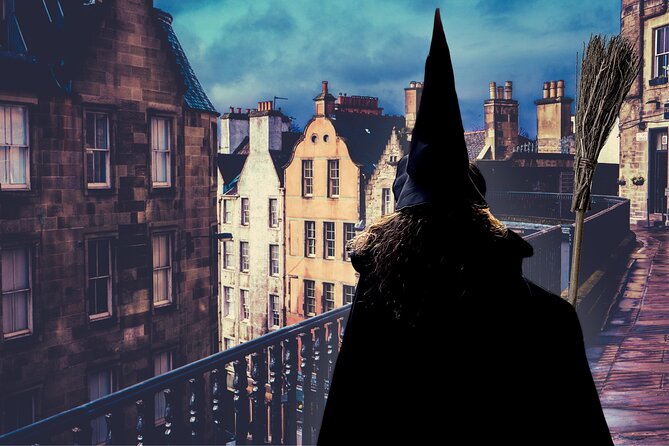 Edinburgh: Witches & Haunted History Walking Tour - What the guides do especially well