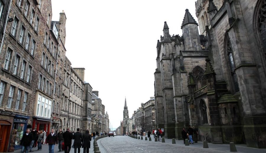 Edinburgh: Witches, Trials, and Truth Small-Group Tour - Castle Esplanade and the memory of executions