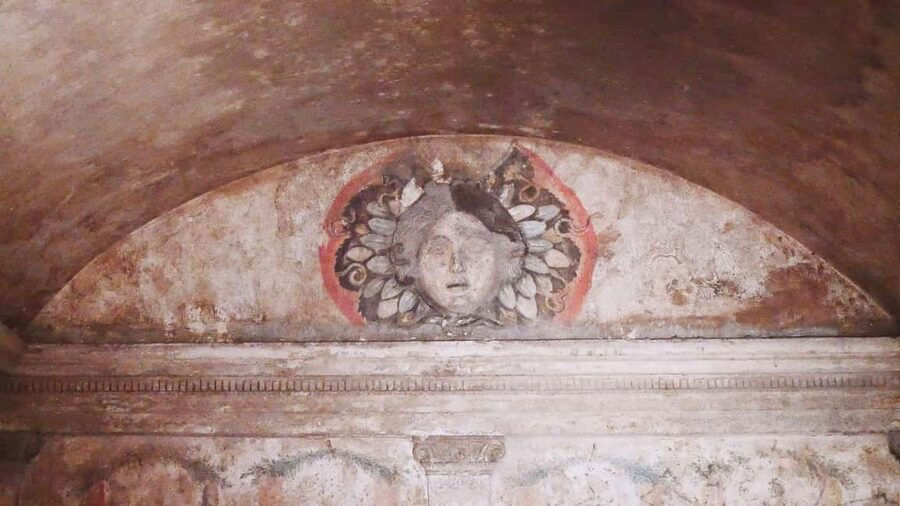 Esoteric Naples: Secrets, Ghosts & Street Food Tour - Practical advice for a smoother experience