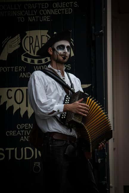 Falmouth: Spookily Enjoyable Ghost Tour (award winning) - A guide who carries the atmosphere