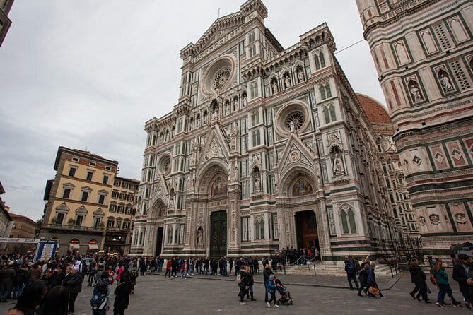 Florence Inferno: Dante’s Haunted Exploration Game and Tour - Directions and technology are part of the test