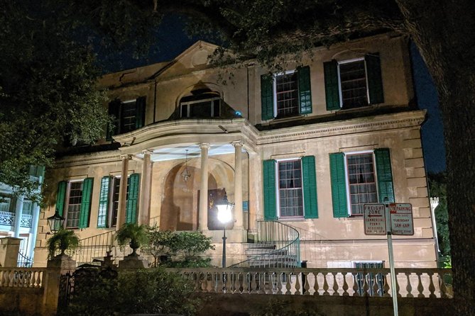 Fraidy Cat: The Family Fun Ghost Tour of Savannah - Walking, weather, and what to bring