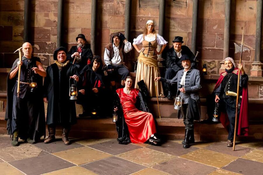 Freiburg: Ghost walk with Historix-Tours "Murderers, graves, and ghosts" - The actor makes or breaks the evening
