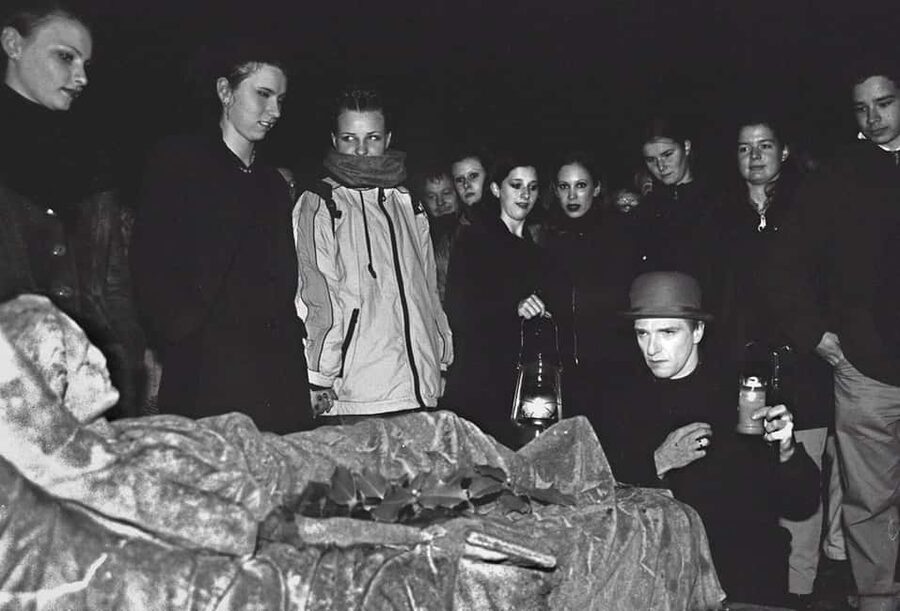 Freiburg: Ghost walk with Historix-Tours "Murderers, graves, and ghosts" - Finding the corner at Predigertor 1