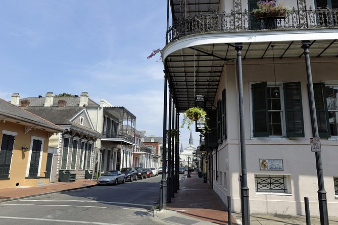 French Quarter Haunted Excursion In New Orleans - What the guides do best