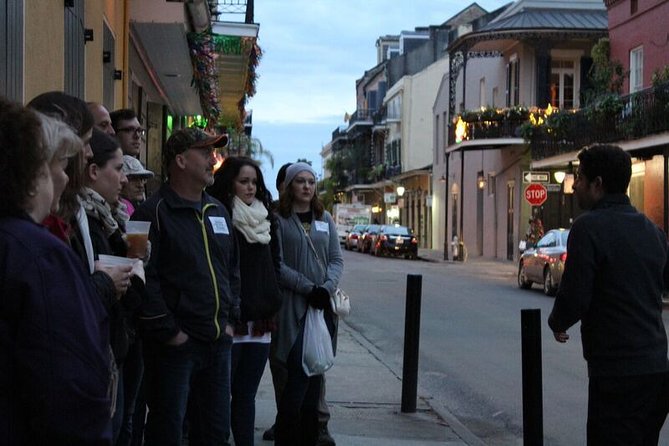 French Quarter Walking Ghost Tour of New Orleans - What the guide adds to the experience