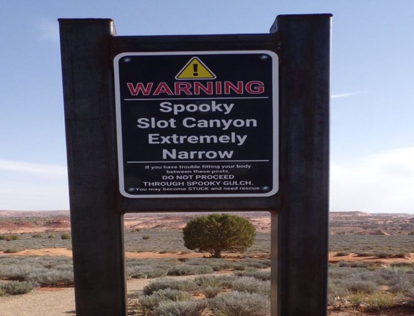 From Escalante: Dry Fork, Peekaboo & Spooky Slot Canyon Tour - The 4x4 ride to Dry Fork