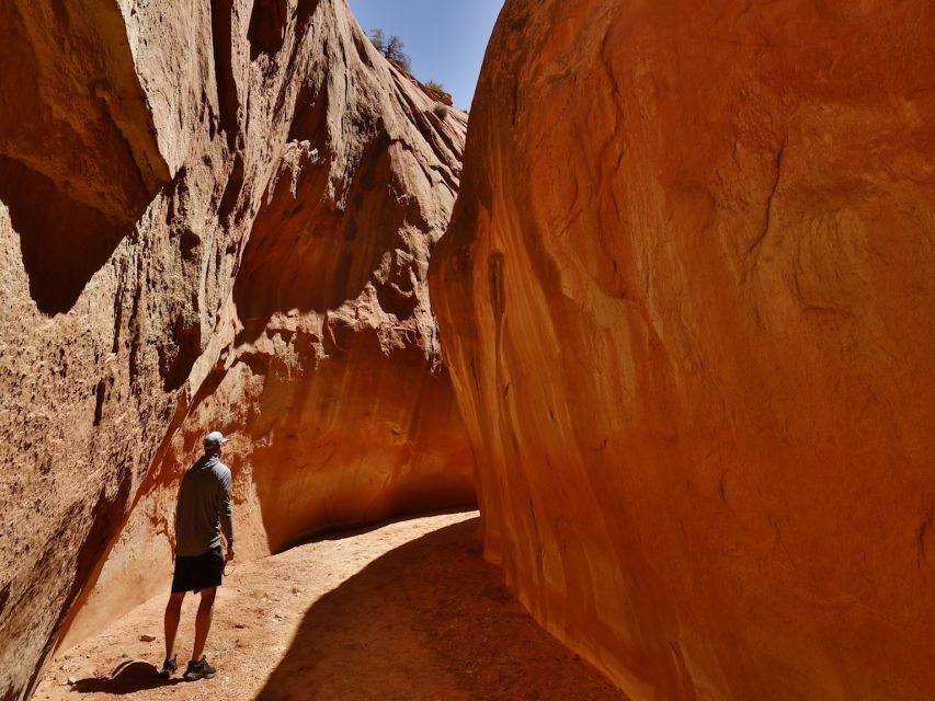From Escalante: Dry Fork, Peekaboo & Spooky Slot Canyon Tour - Peekaboo Slot Canyon and its sculpted turns