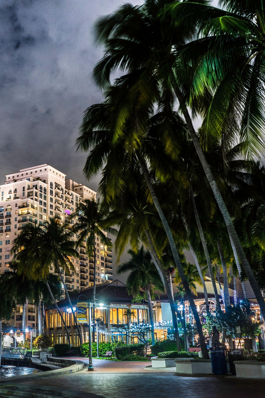 Ft. Lauderdale: Boos and Booze Haunted Pub Crawl - What This Fort Lauderdale Pub Crawl Really Is