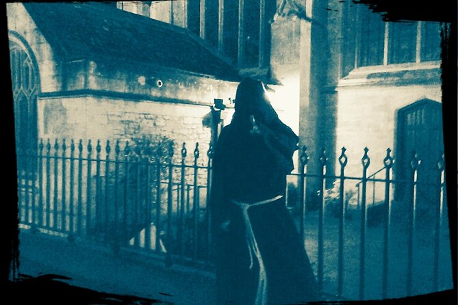 Fully Guided Bath Ghost Tours - Abbey Green brings history and audience participation