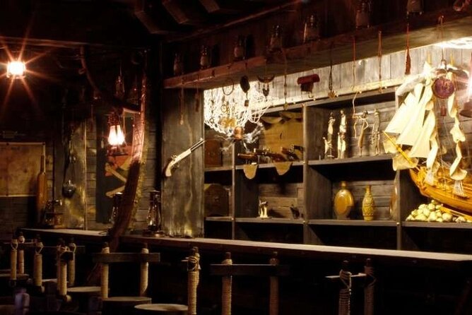 Galveston Haunted Pub Crawl Walking Tour - Saengerfest Park and the hanging tree