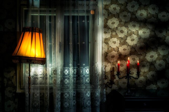 Galveston: Haunted Pub Crawl Walking Tour - Historic pubs where the setting does half the work