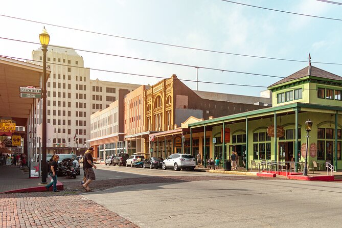 Galveston Haunted Smartphone Guided Audio Walking App - Key points about the Galveston ghost walk