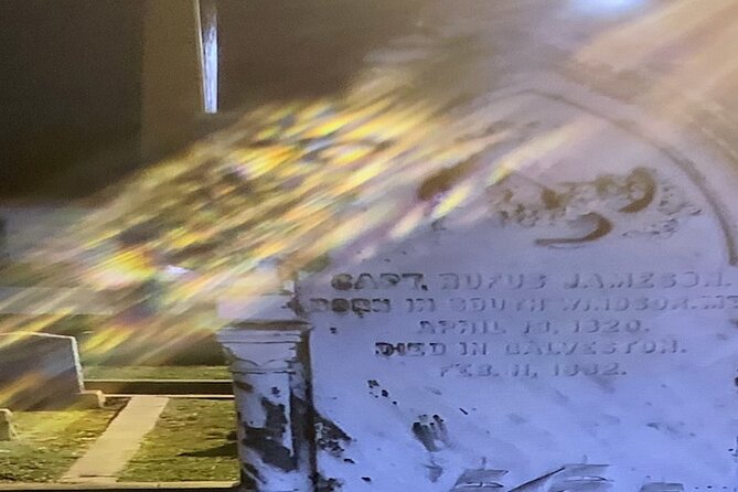 Galveston's Haunted Cemetery Walking Tour - Evergreen Cemetery and the atmosphere after dark