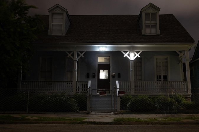 Galveston Shadows Ghost Tour Adventure - Avenue M covers several homes in one area