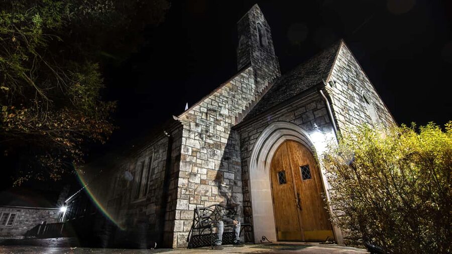 Gatlinburg Ghost Tours: Gilded Age Graves and Ghouls - How the guides shape the experience