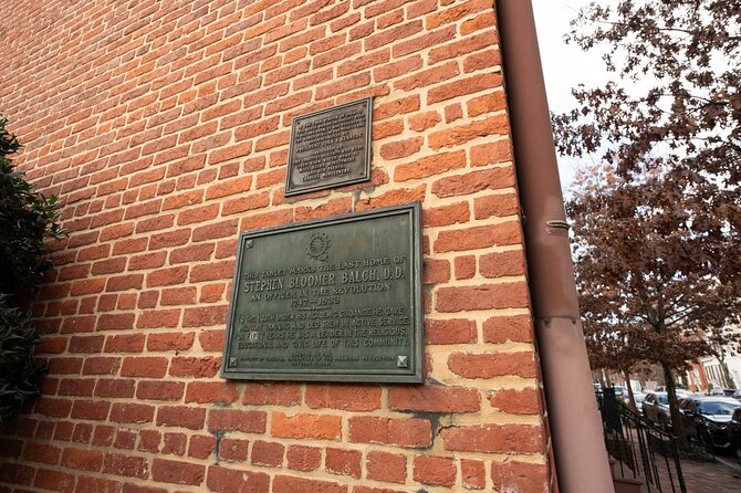 Georgetown Walking Tour: Spies, Presidents, and Exorcist Steps - The Kennedy home and the chance to recreate history