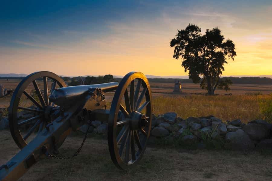 Gettysburg: Beginner's Evening Paranormal Investigation Tour - Civil War stories between the equipment checks