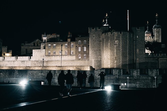 Ghost, Ghouls and Gallows Tour : Guided Tour with Boat Ride - Starting beneath the darkness near Green Park