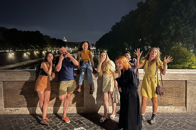 Ghost & Legends in Night Rome Walking Tour - Fontana del Mascherone and a deadly drink