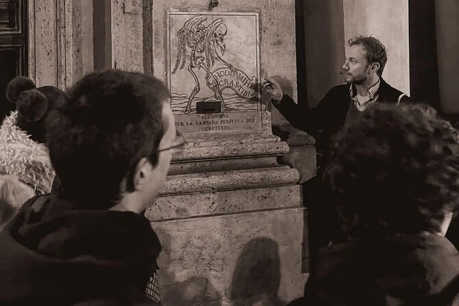 Ghost & Legends in Night Rome Walking Tour - Via di Monserrato and Rome’s prison past