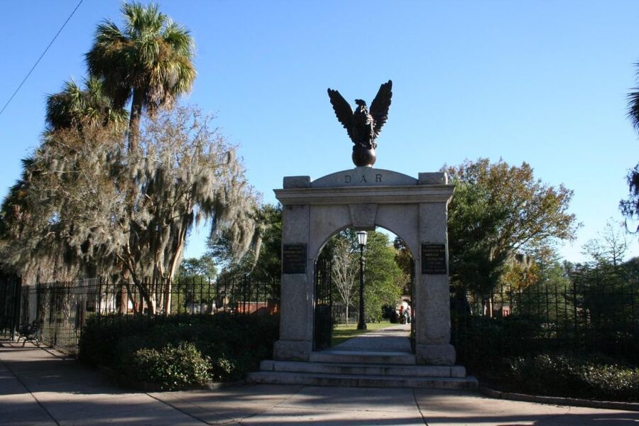 Ghost Tour Featuring The Savannah Paranormal Museum - What the trolley ride does well