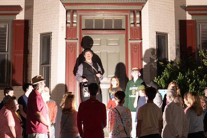 Ghost Tour: History and Haunts - Family Friendly - Best in Gettysburg - What happens during the 75-minute walk