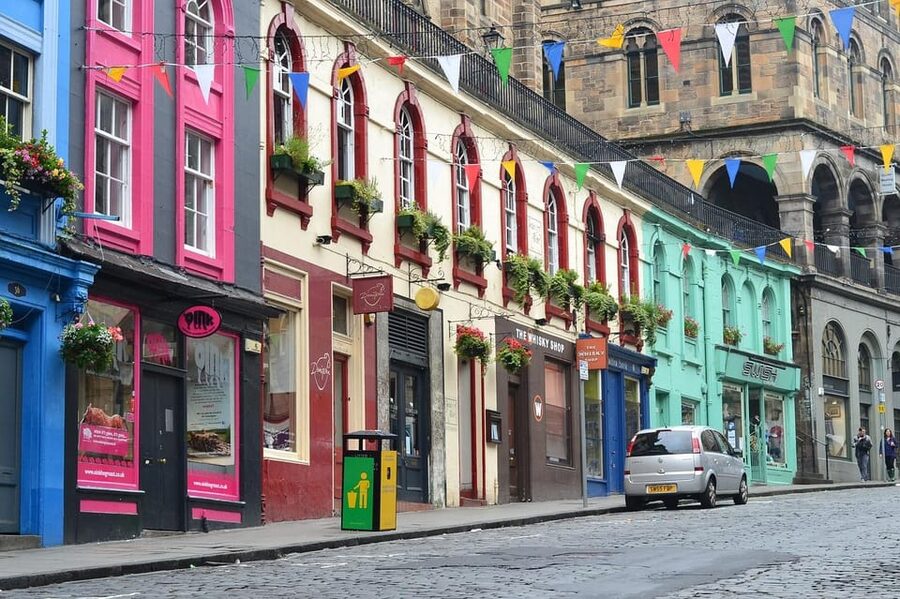 Ghost Tour in Edinburgh - Along the Royal Mile